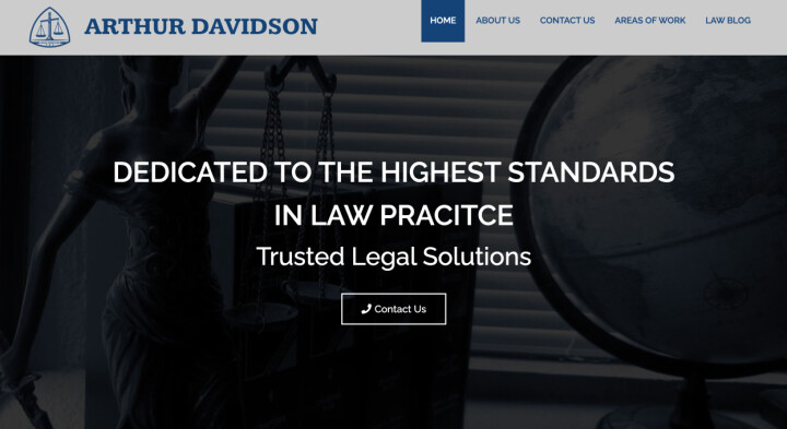 Arthur Davidson Legal Services hotar med rättsliga följder om inte Kamera & Bild stoppar in en länk under surfbilden, som de påstår tillhör Surf Gear Ltd.