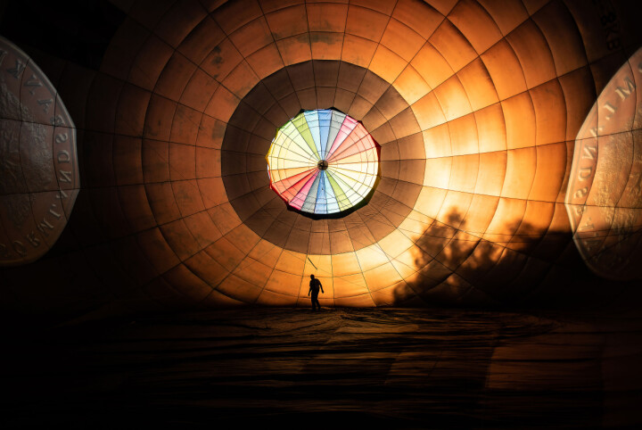 Dokumentär: u201dThe inside of a hot air ballon at sunsetu201d av Angelica Lyckborg. Foto: Angelica Lyckborg