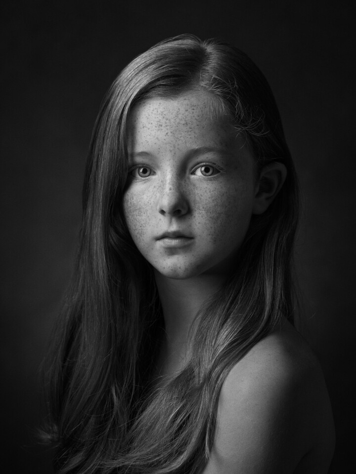 Klassiskt barnporträtt: u201dFreckled girlu201d av Laila Villebeck. Foto: Laila Villebeck