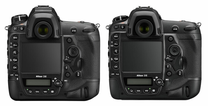 Nikon D6 och D5? Eller tvärtom? Det enda som går att skilja de båda kamerorna åt är att Nikon D6 (vänster) har en högre programvalskåpa än D5.