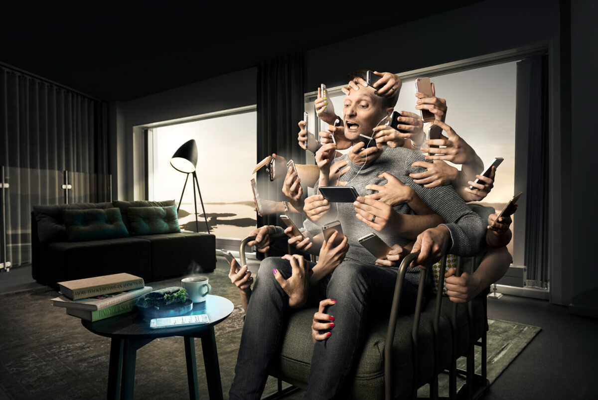”Forever Online”.