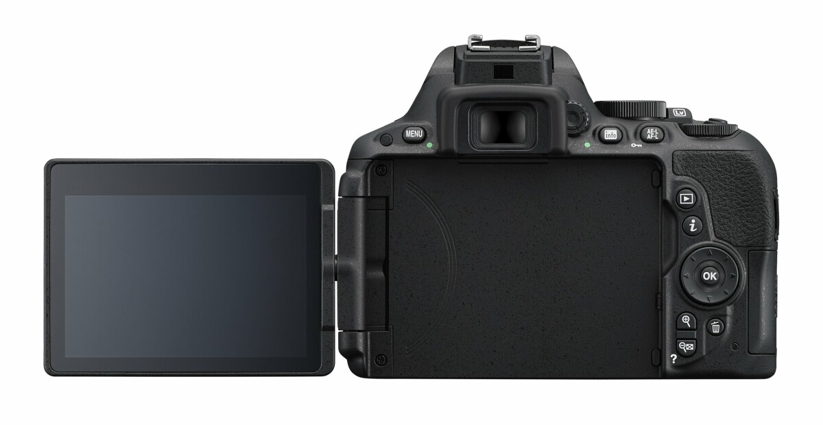 Nikon D5500 – både wifi och pekskärm Baksidan av Nikon D5500