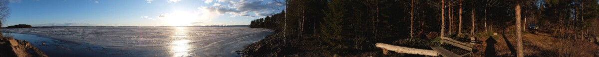 X20 har fina möjligheter till kontroll för den som vill fotografera panorama. Här en bild i 11 520x1080 pixlar.1/340s, f/5,6, ISO 100 (i serie för panorama)