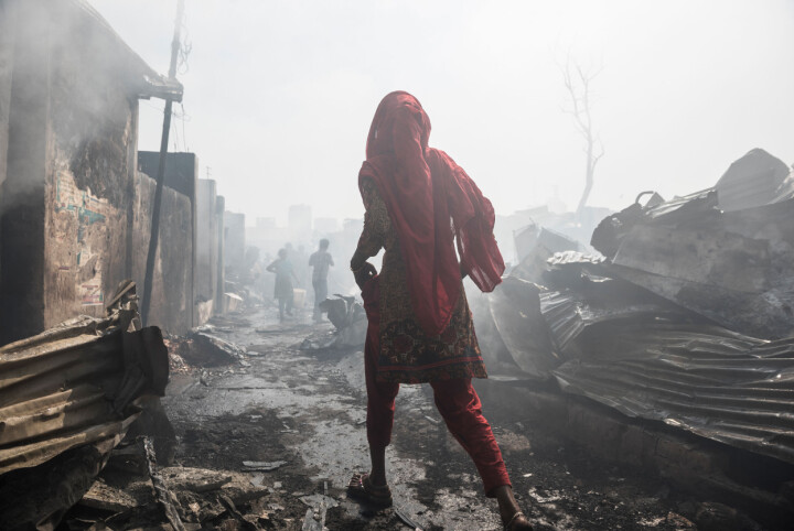 Den tätbefolkade slummen drabbas ofta av förödande bränder. Foto: Troy Enekvist
