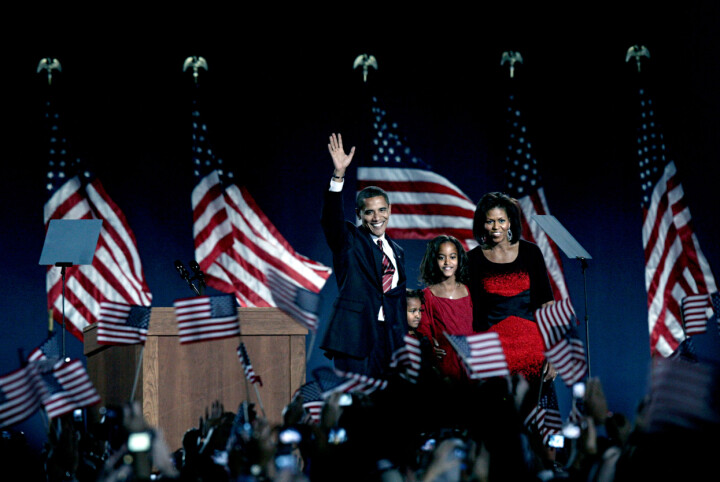 Chicago, 5 november 2008. Barack Obama kommer in på scen med familjen efter att ha blivit vald till USA:s president. »Det är en av de mest magiska kvällar jag upplevt under mina 19 år i USA. Stämningen var elektrisk«, säger Thomas. Foto: Thomas Nilsson
