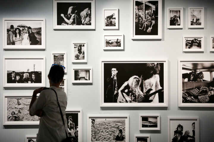 Över 400 bilder av Anton Corbijn visas nu på Fotografiska. Foto: Calle Rosenqvist