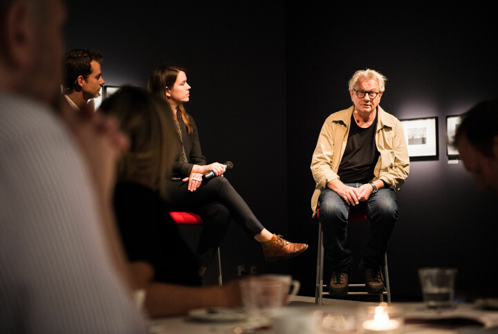 Anders Petersen pratar om sin utställning som hänger på Fotografiska i Stockholm, 2014.