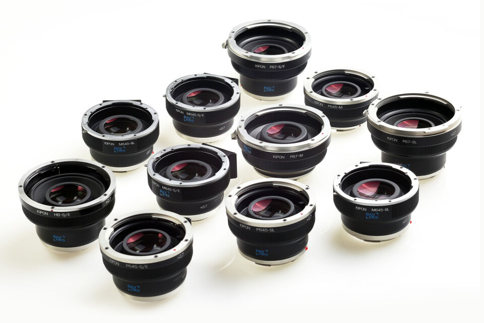 Mellanformatsoptik på Canon R och Nikon Z med nya adaptrar