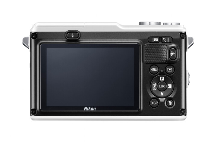 Nikon har gjort ett riktigt bra jobb med knapparna på Nikon 1 AW1. Kameran har också en del smarta kontroller för att enkelt kunna göra justeringar under ytan.
