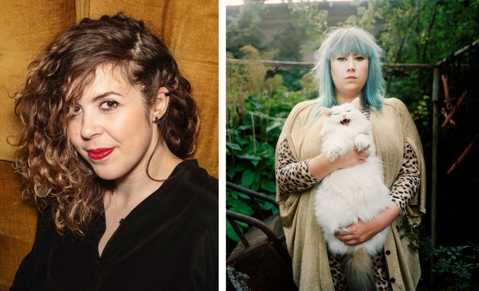 I ”Katt People” sätter fotografen Julia Lindemalm (till vänster) fokus på människors relationer till katter.