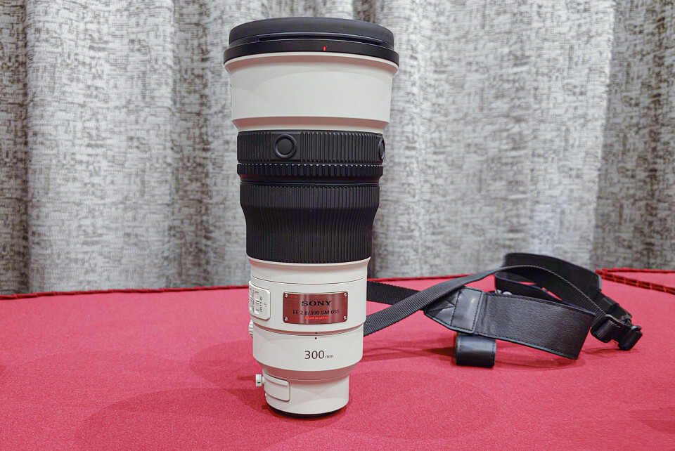 Sony FE 300mm F2,8 GM OSS – lätt vikt för handhållen sportfoto