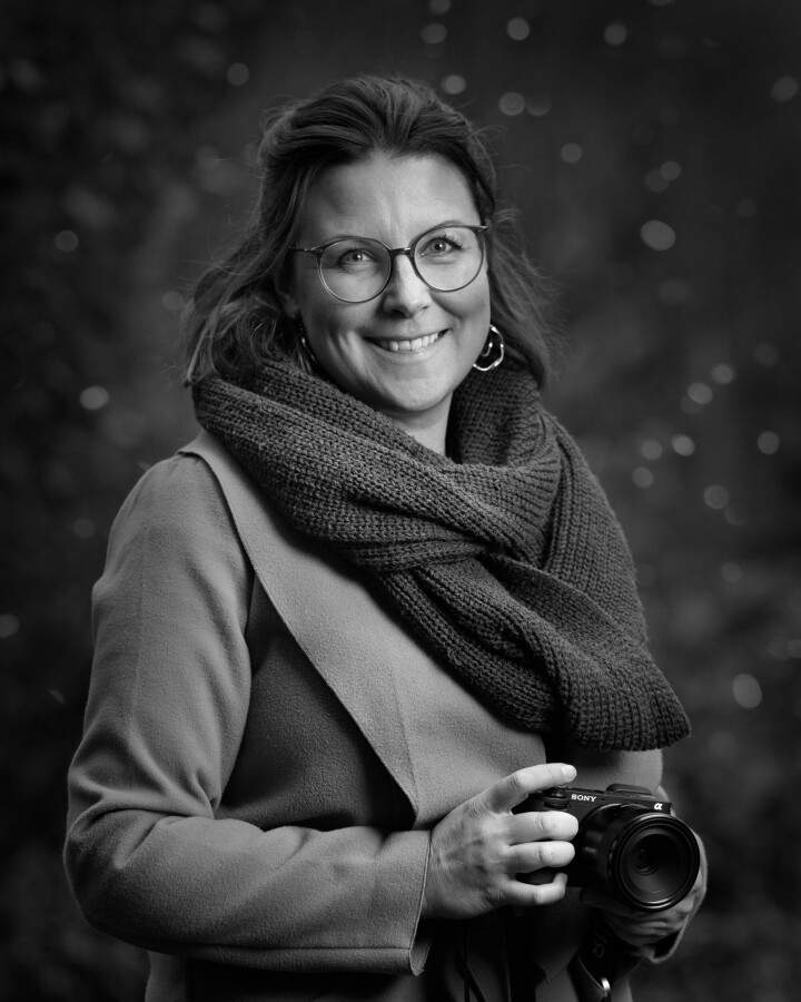Hanna Neret, fotokonstnär och familjefotograf.