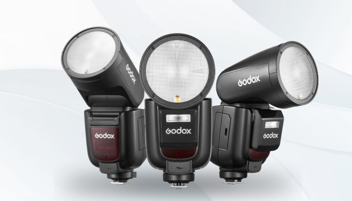 Godox V1 Pro har avtagbar extrablixt & laddas med USB C