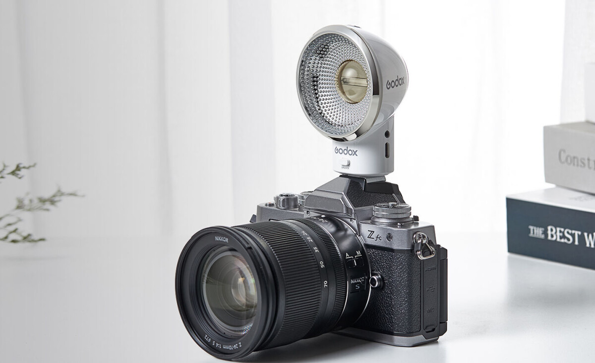 Godox Lux Elf Retro – kompakt blixt på 96 gram