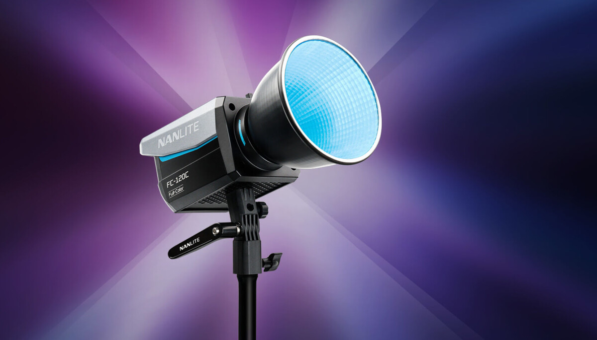 Nanlite FC-120C: Kompakt LED-lampa i fullfärg