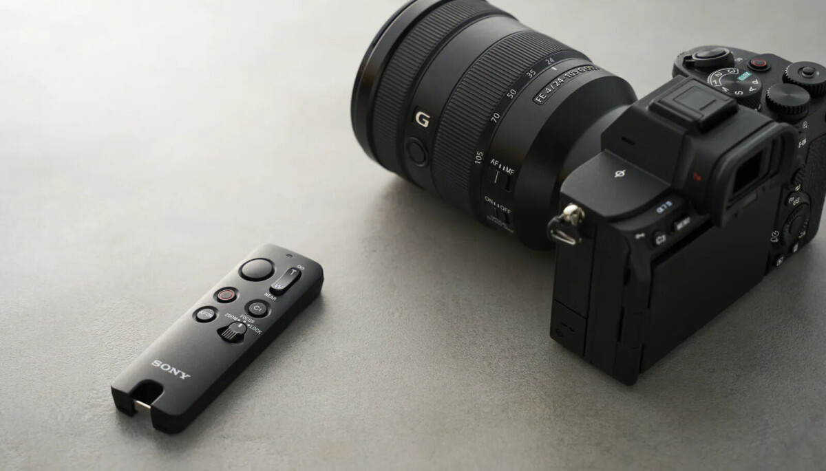 Sony lanserar kameragreppet & fjärrkontrollen GP-VPT3/RMT-VP2