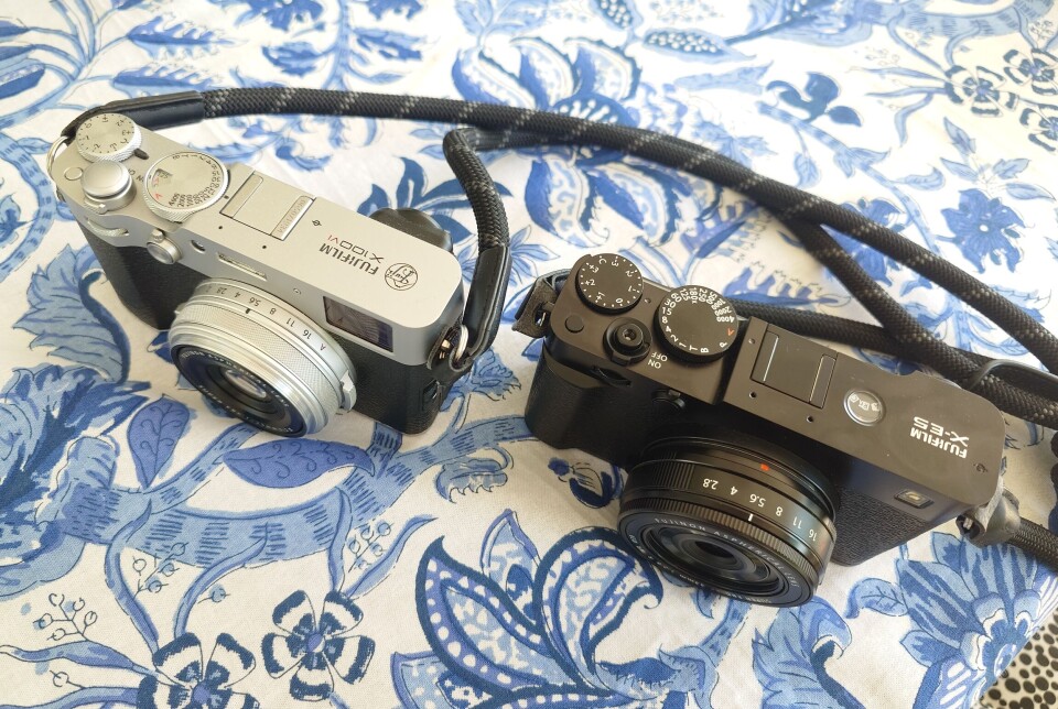 Fujifilm X100 (vänster) och Fujifilm X-E5 (höger).