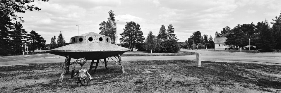 Se Mikael Cronwalls utställning ”Det svenska monumentet”